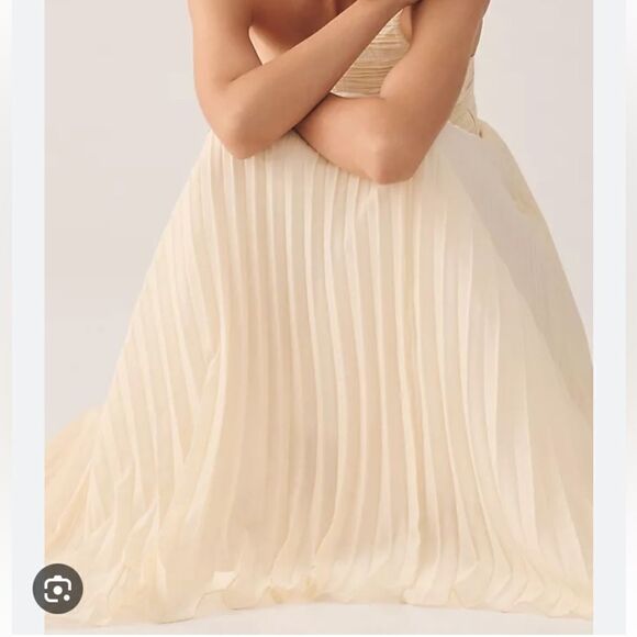 Forever That Girl One-Shoulder Pleated Dress - Picture 7 of 9